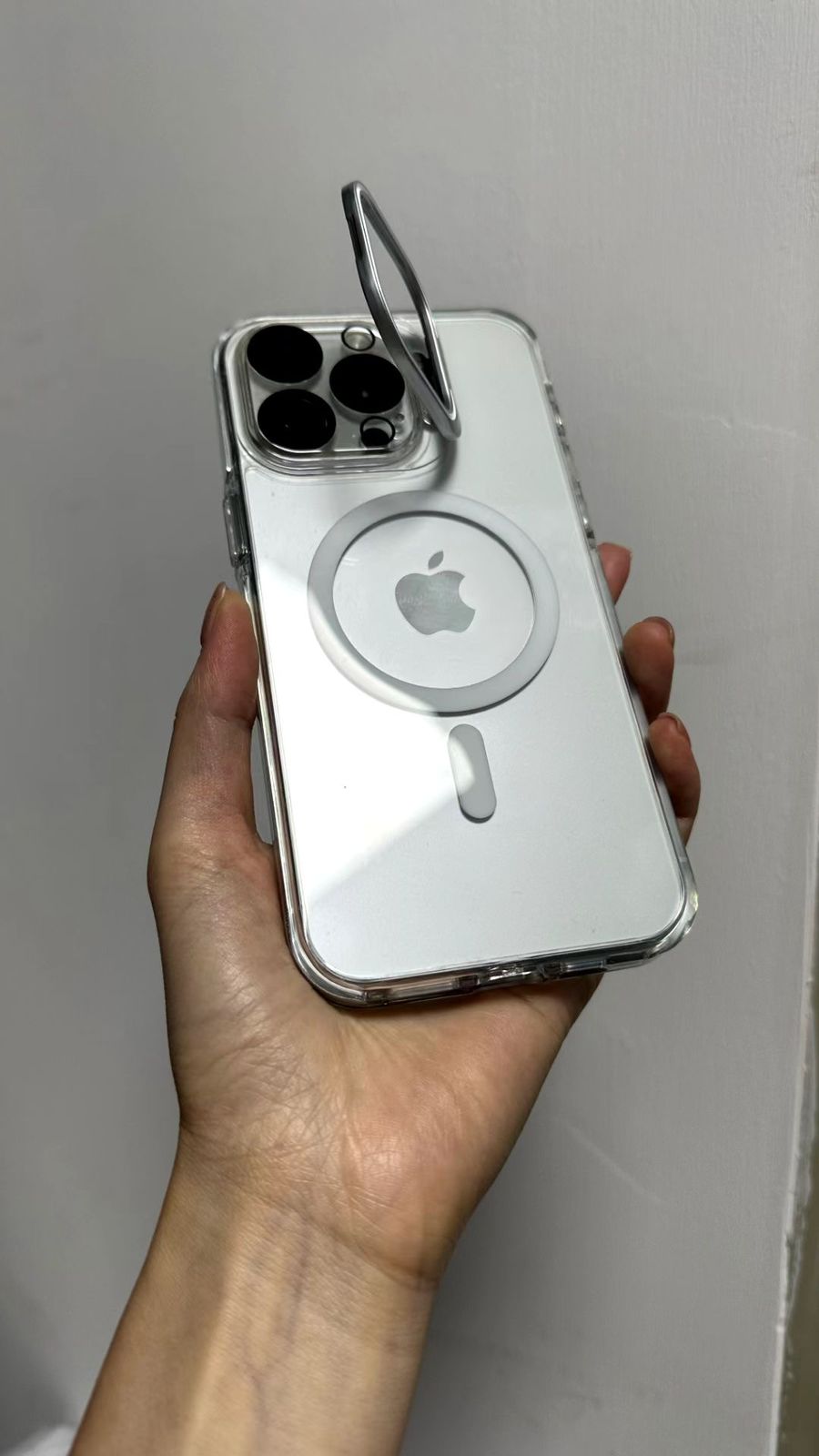 Camshield Clear case with Stand