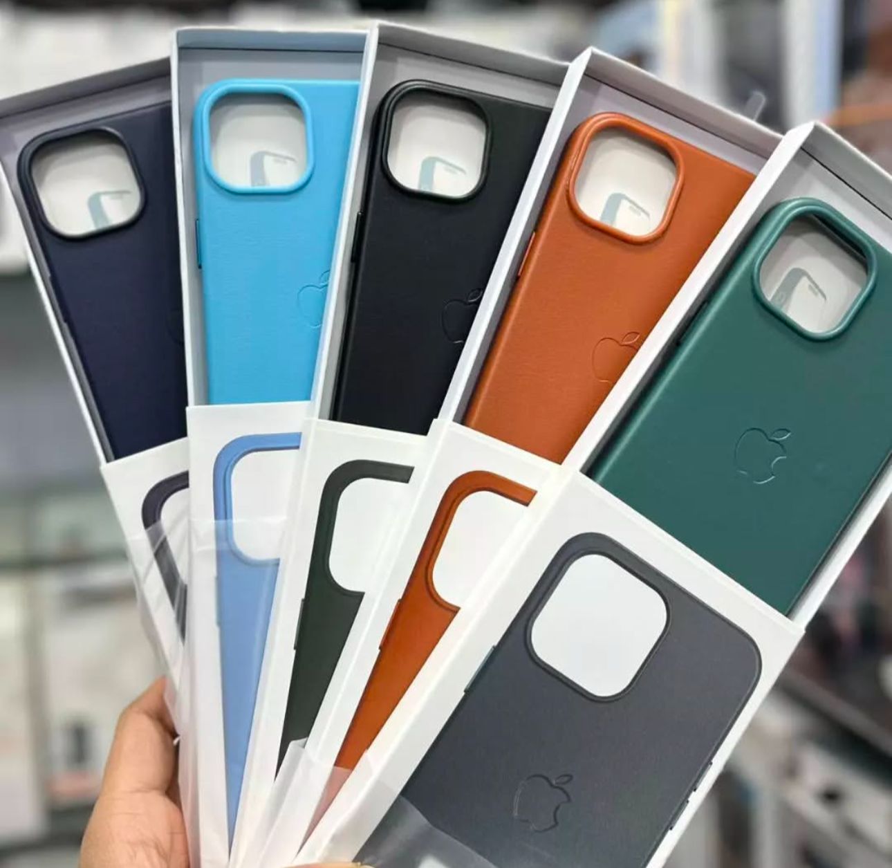 apple orignal leather cover with magsafe for iphone
